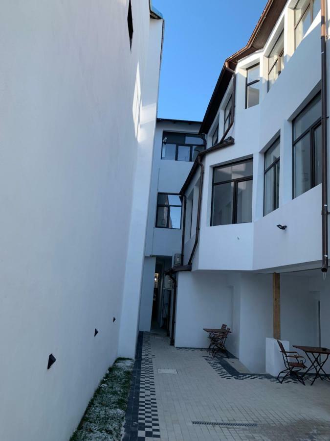 Aleea Teilor Hotel Câmpulung Eksteriør billede